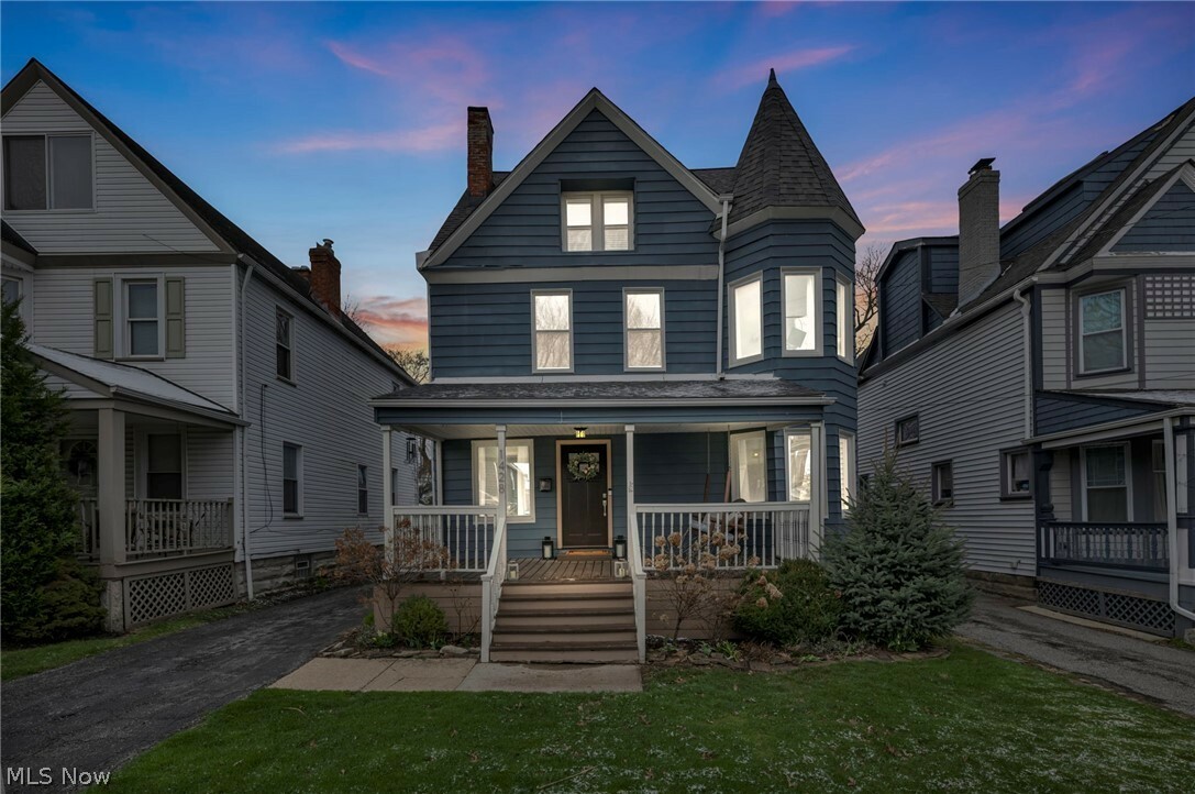 Property Photo:  1428 Elmwood Avenue  OH 44107 