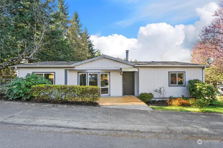 12243 SE 206th Street  Kent WA 98031 photo