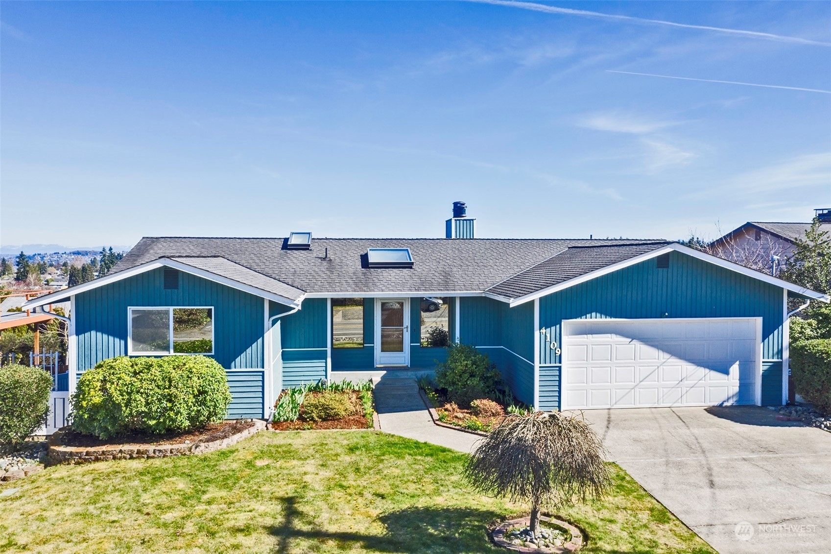 Property Photo: 4109 N Vassault Street WA 98407