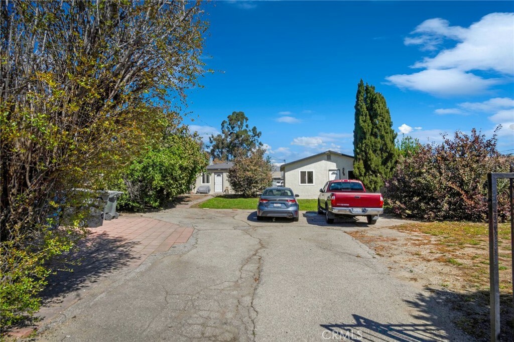 Property Photo:  408 W Francis Street  CA 91762 