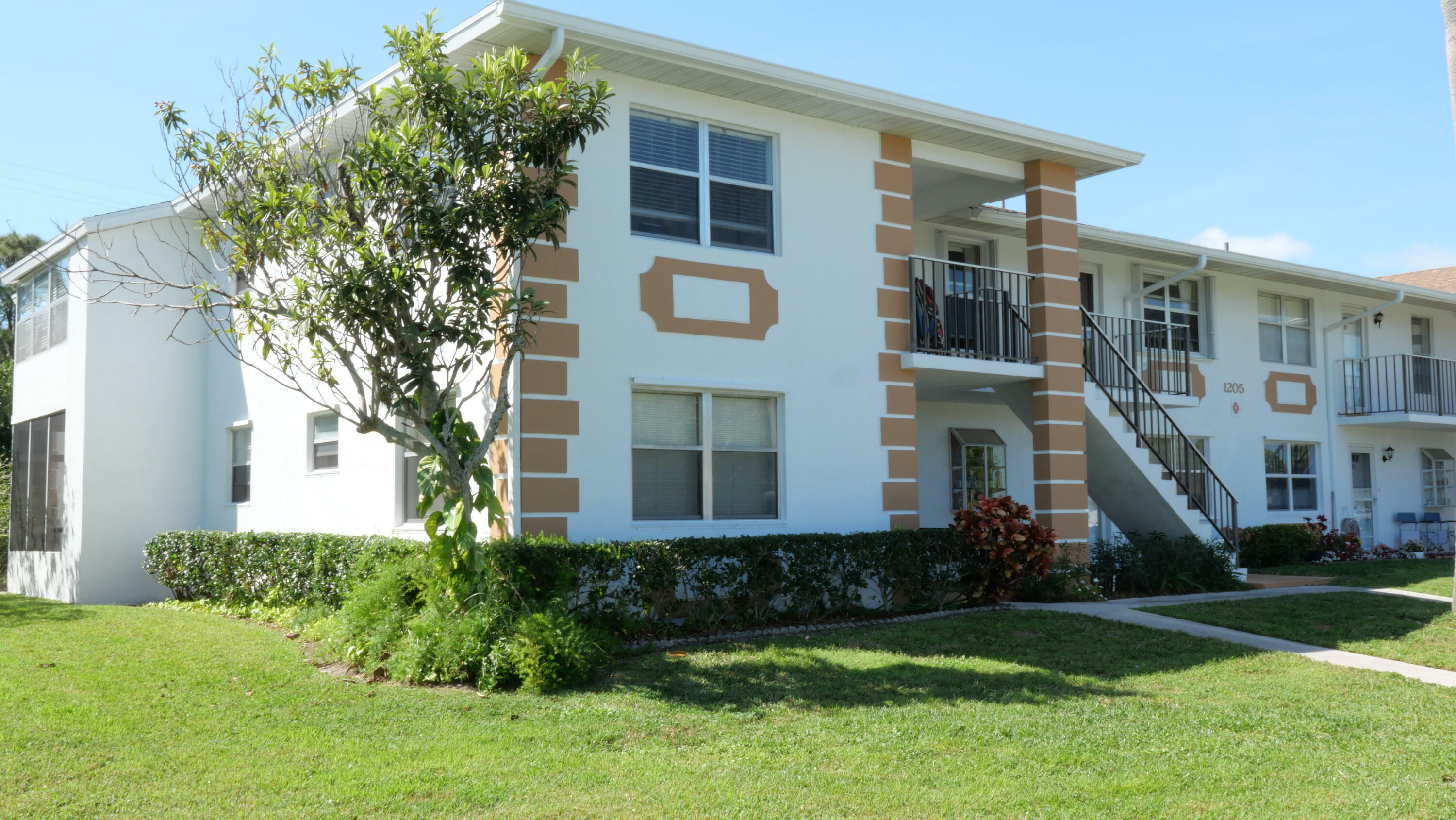 Property Photo:  1205 S Lakes End Drive A1  FL 34982 