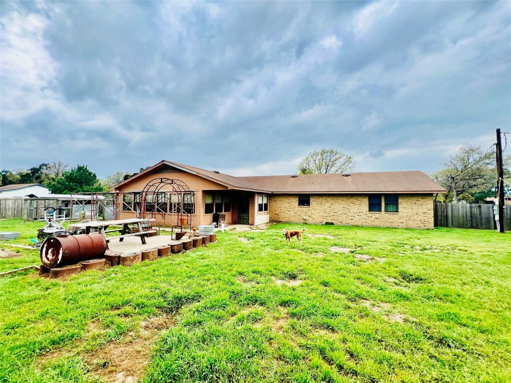Property Photo:  1011 N State Highway 95  TX 78602 