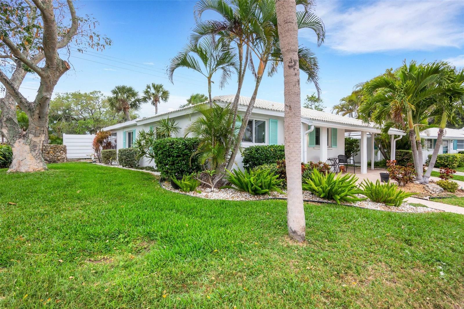 Property Photo:  509 Spanish Drive N  FL 34228 