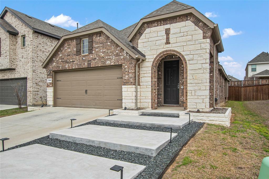 Property Photo:  2906 Doggett Drive  TX 75126 