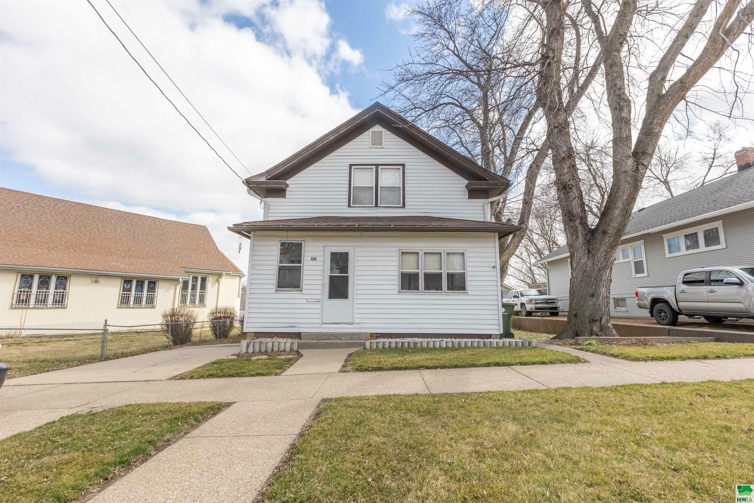 Property Photo:  520 Center Street  IA 51103 