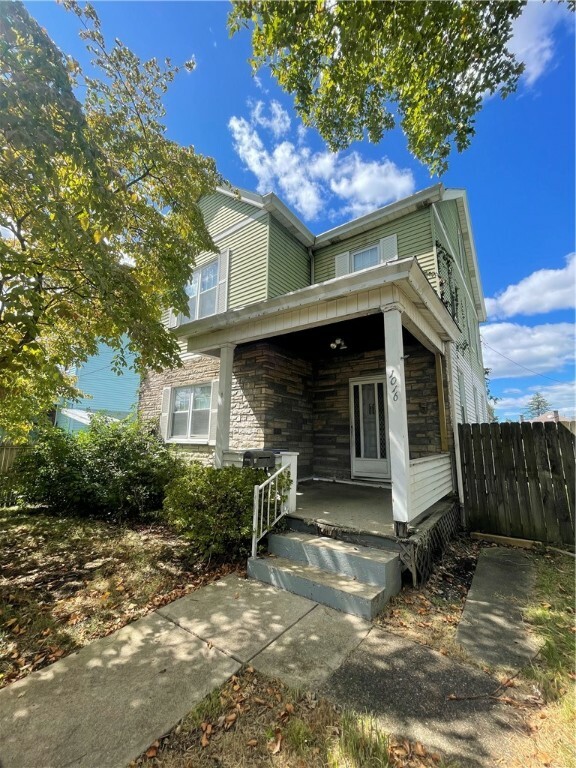 Property Photo:  1016 Moyer St  PA 15204 