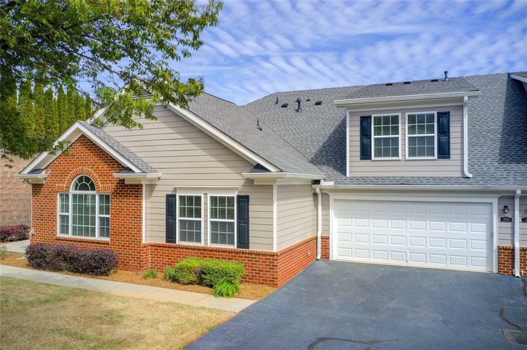 Property Photo: 2638 Grapevine Circle GA 30041