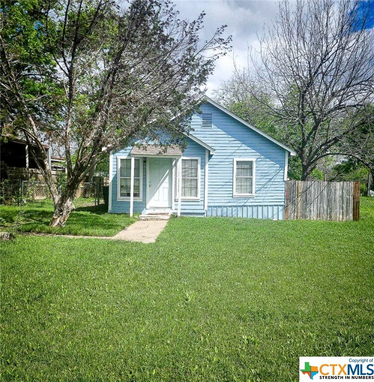 Property Photo:  915 S 2nd Street  TX 76504 