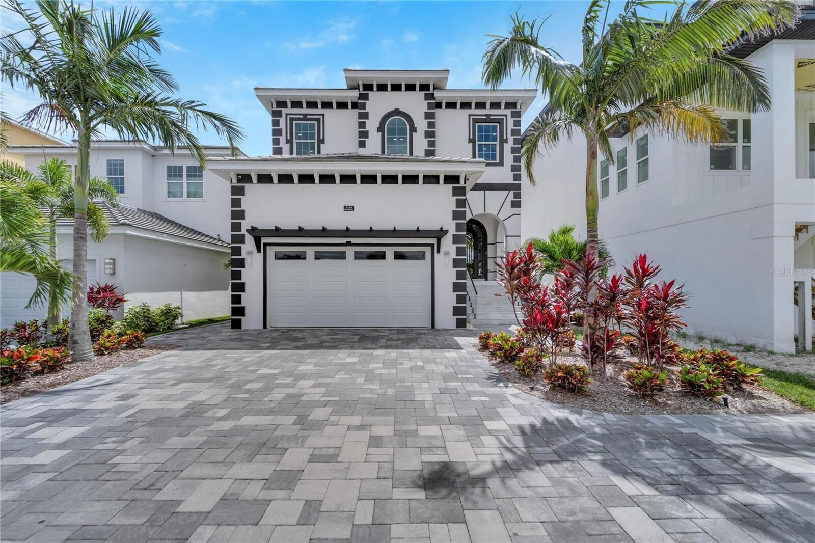 Property Photo: 534 Estuary Shore Lane FL 33572