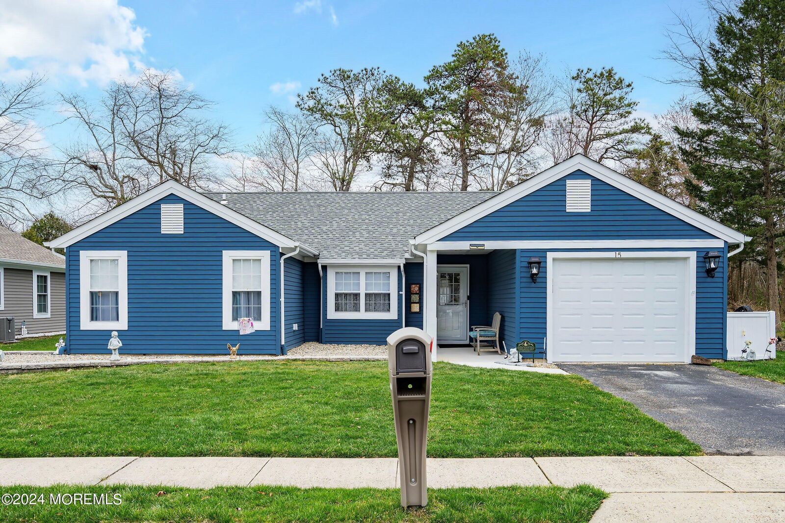 Property Photo:  15 Portsmouth Drive  NJ 08731 