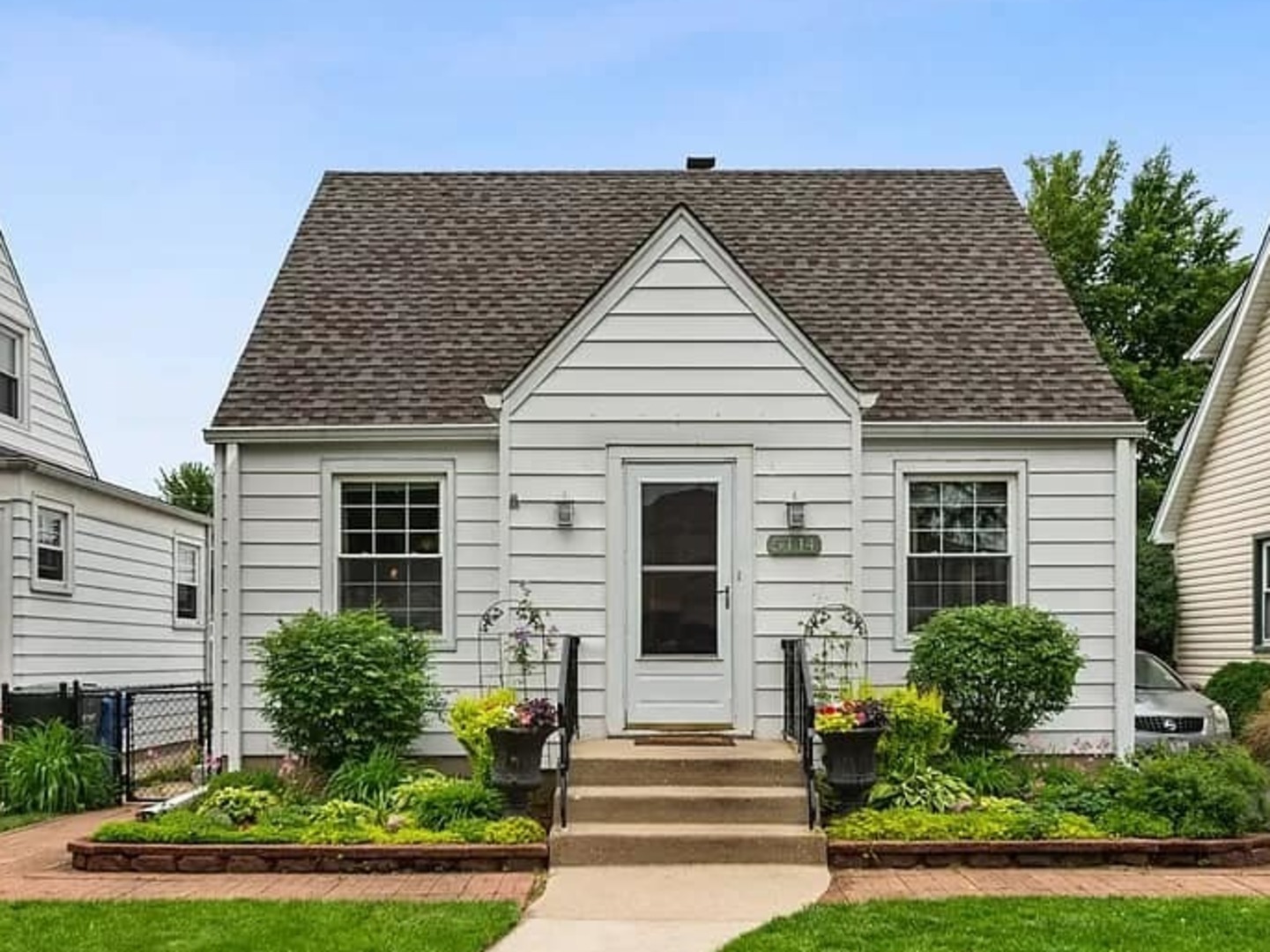 Property Photo:  5114 N Odell Avenue  IL 60706 