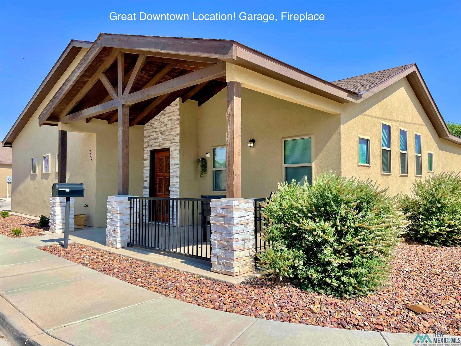 Property Photo: 702 Santa Fe Trail NM 88210