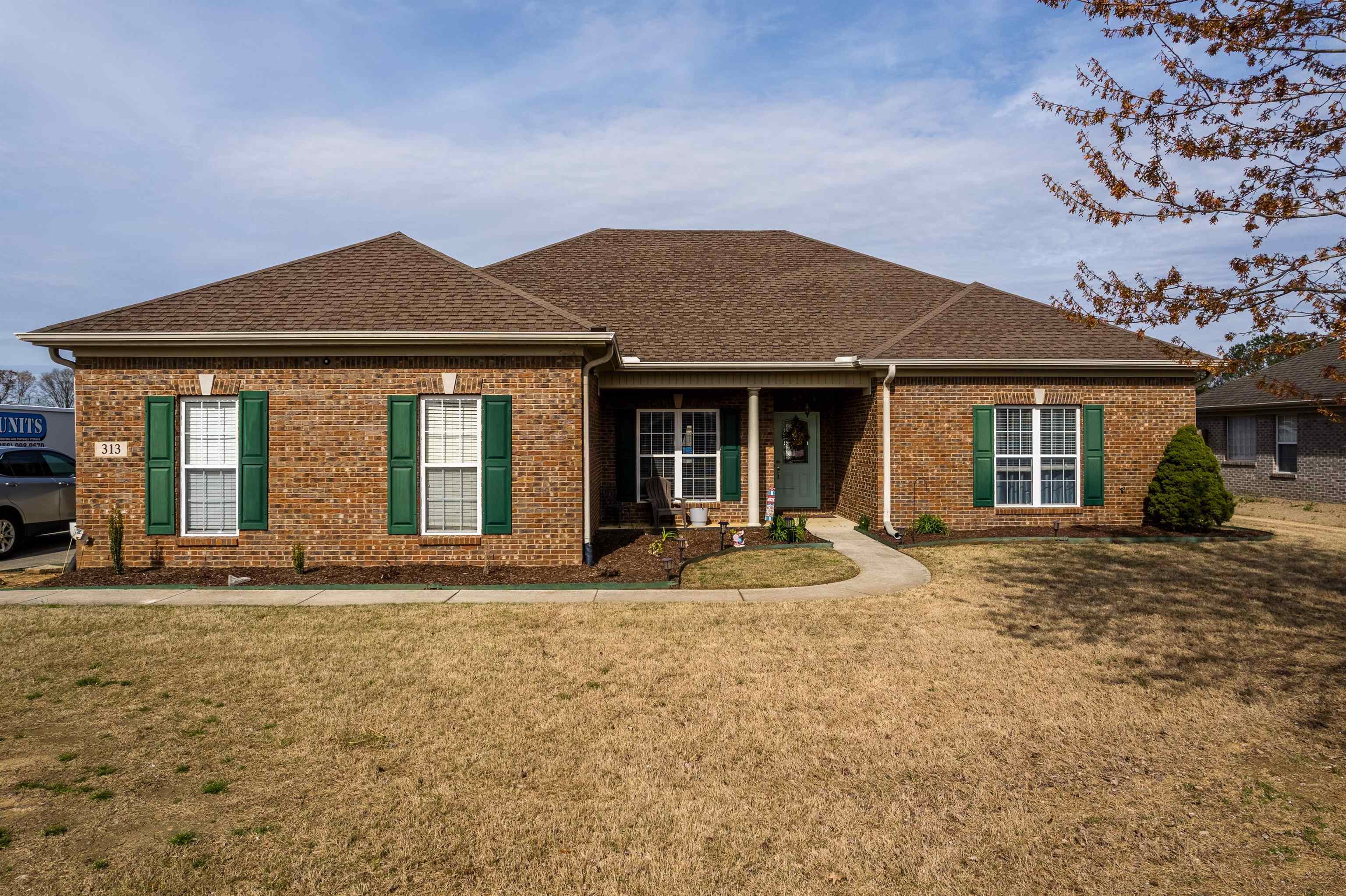 Property Photo:  313 Smokey Hills Ct  AL 35761 - NEW MARK 