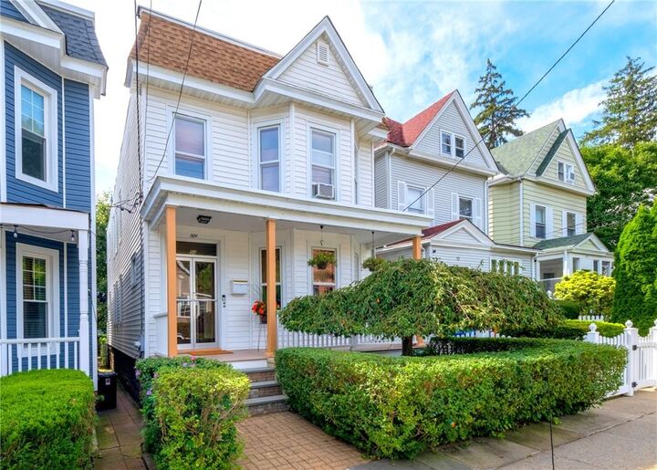 50 Edgewood Avenue  Yonkers NY 10704 photo