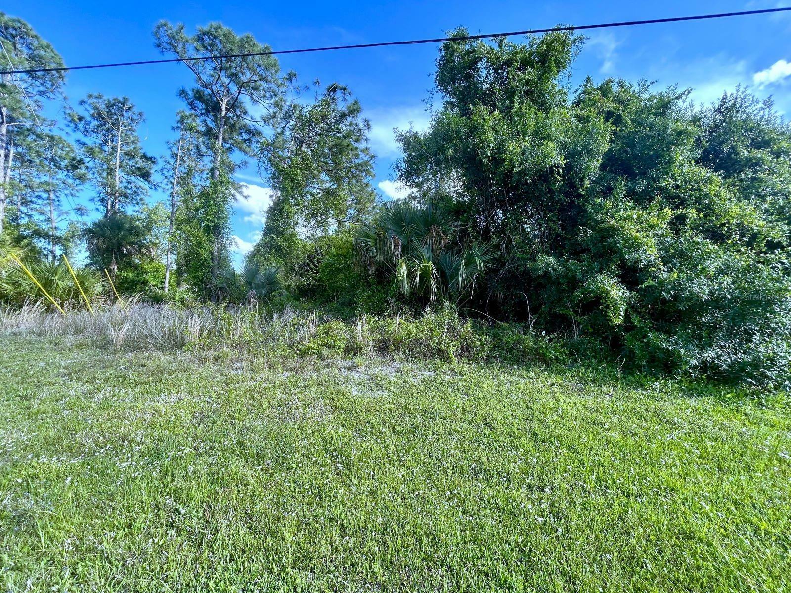 Property Photo:  Lots 9 And 10 Tropicaire Boulevard  FL 34291 