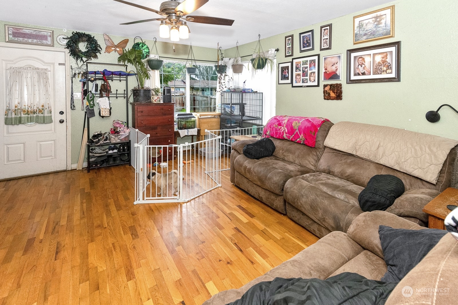 Property Photo: 9027 S Park Ave WA 98444