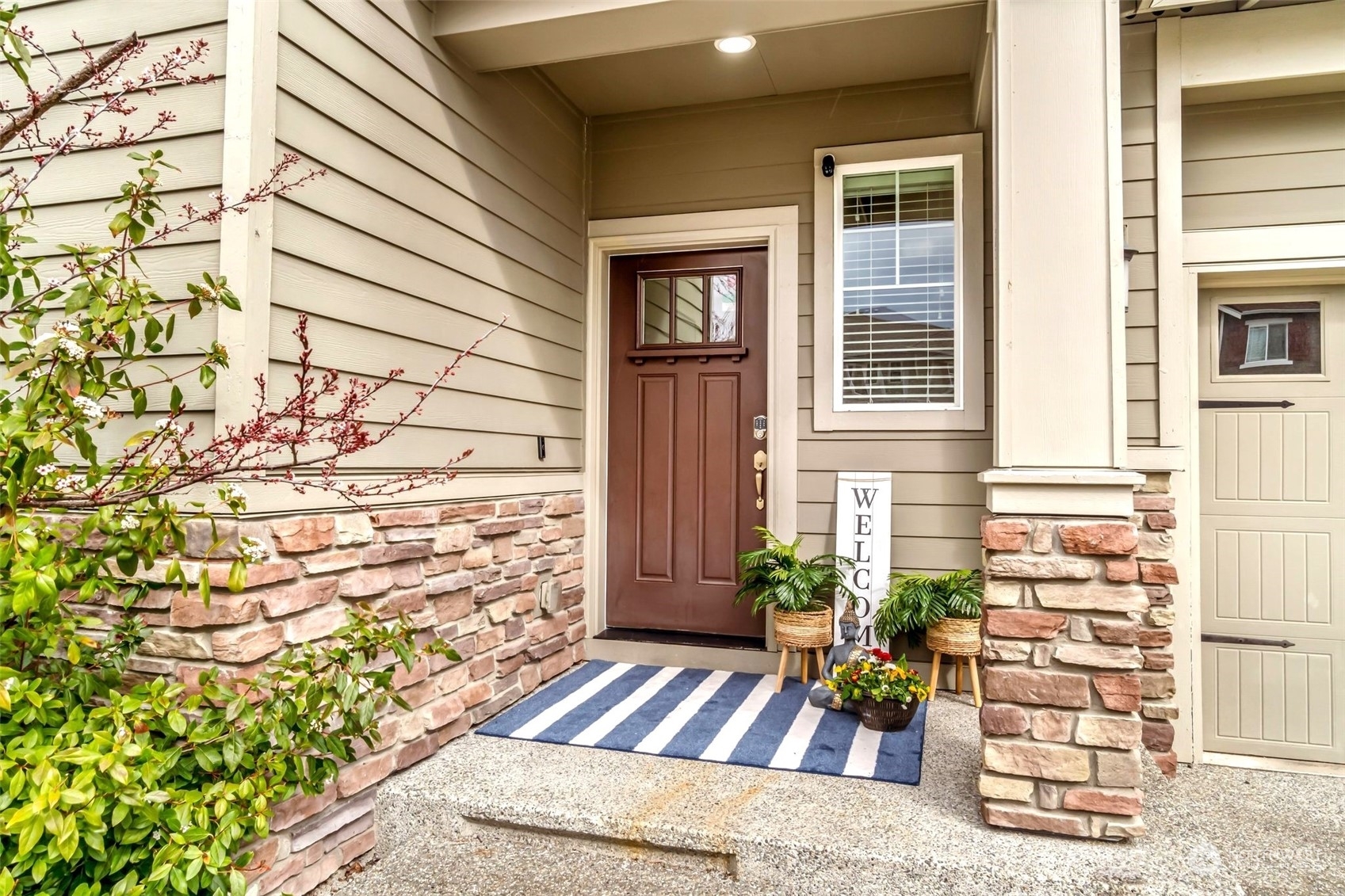 Property Photo: 18629 40th Avenue SE WA 98012