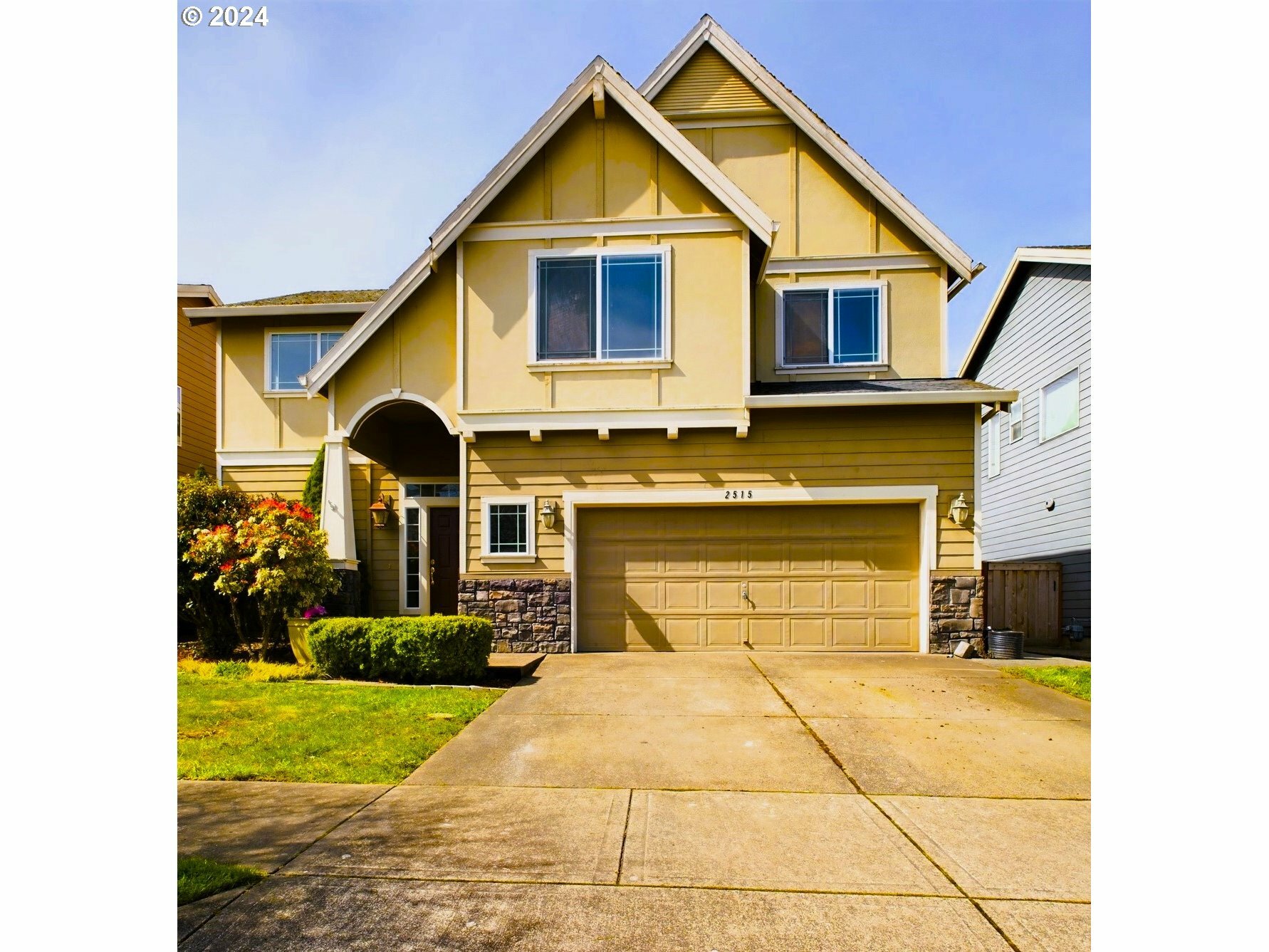 2515 N Roger Smith Dr  Newberg OR 97132 photo