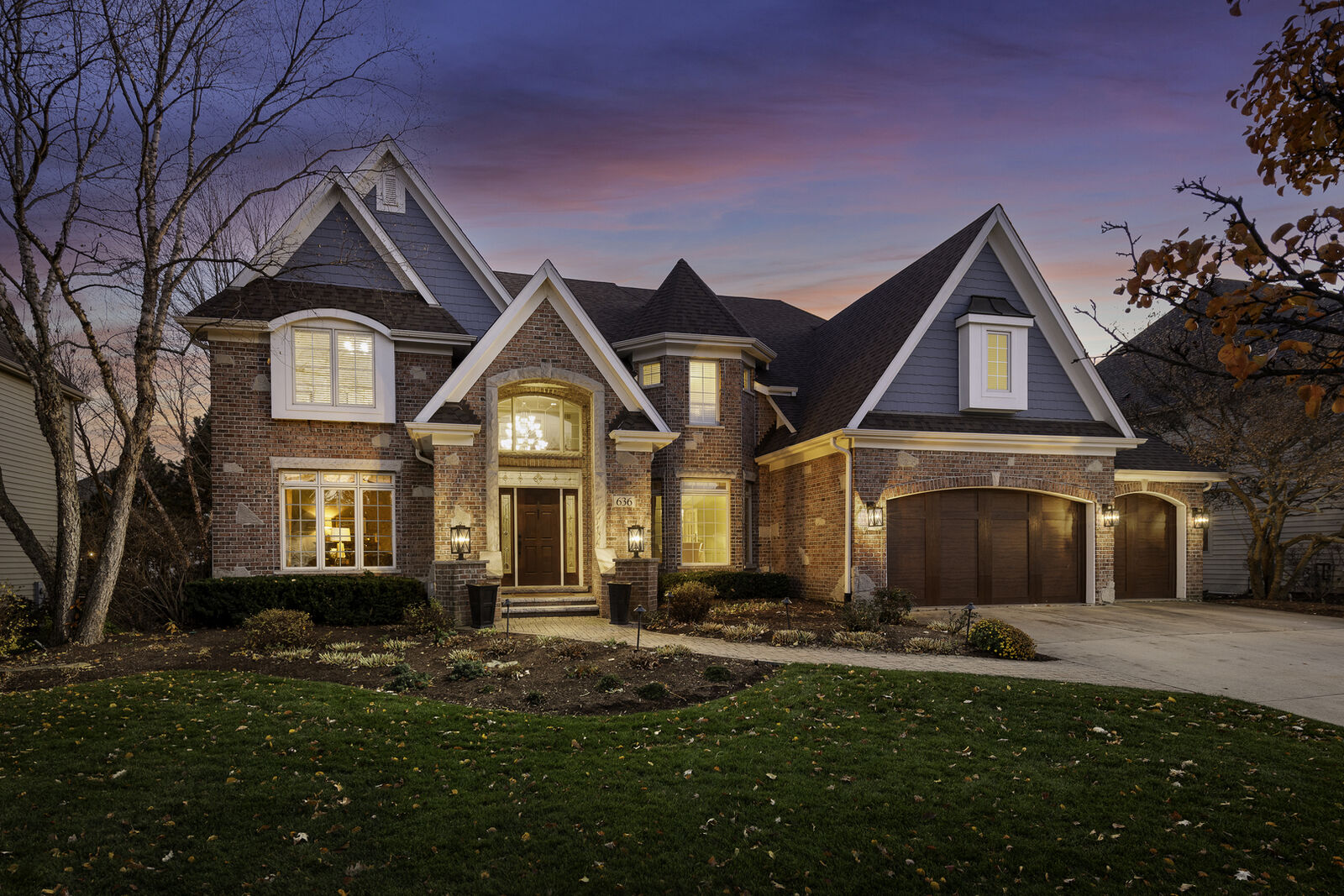 Property Photo: 636 Nanak Court IL 60565