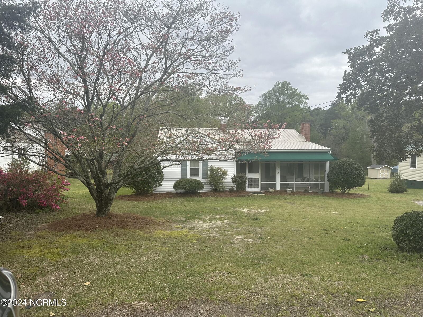 Property Photo:  318 S School Street  NC 27229 