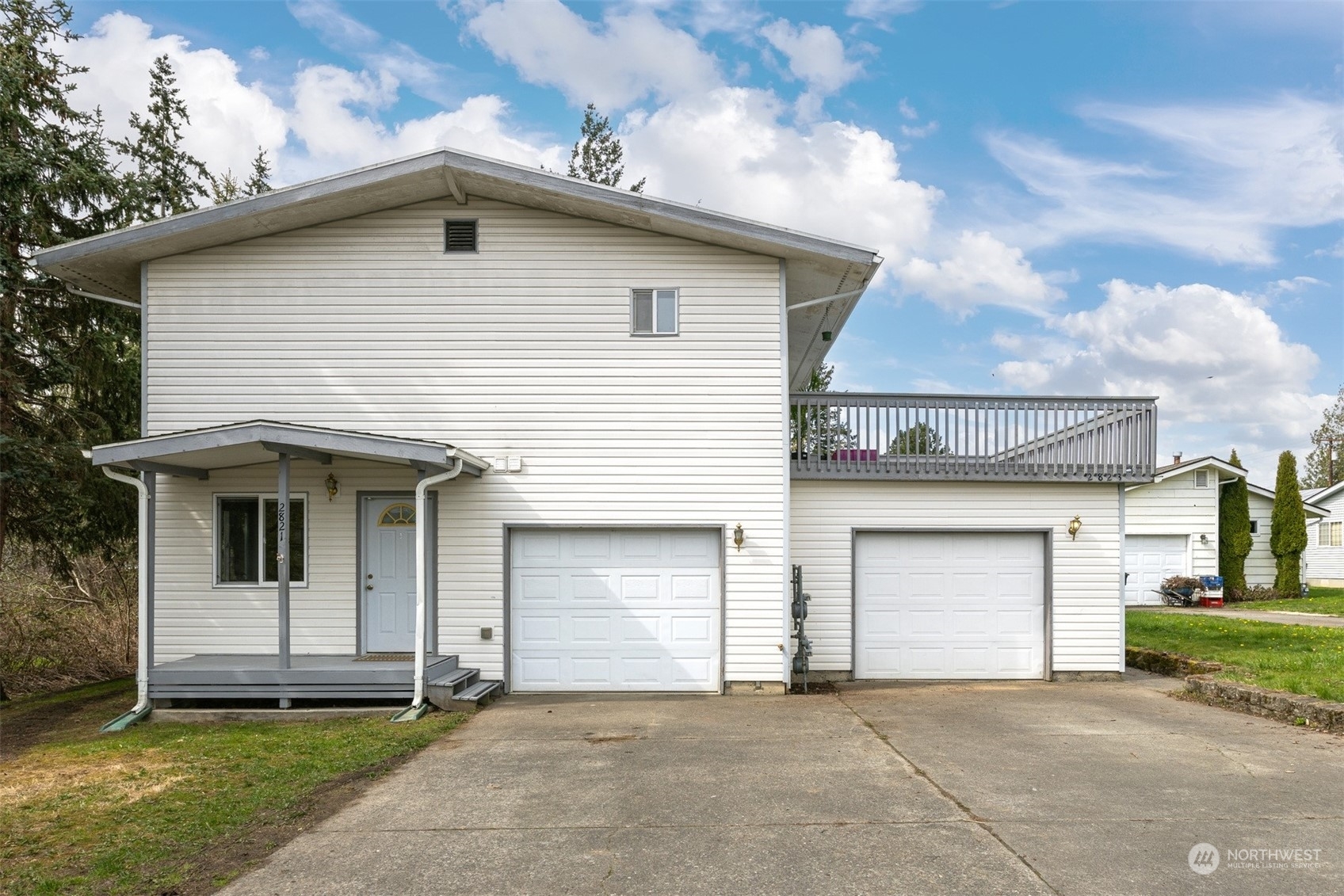 Property Photo:  2821 2823 Queen Street  WA 98226 