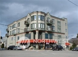 Property Photo:  940 Lawrence Street 301  WA 98368 