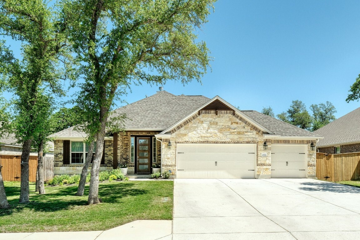 Property Photo:  1909 Lakeside Ranch Road  TX 78633 