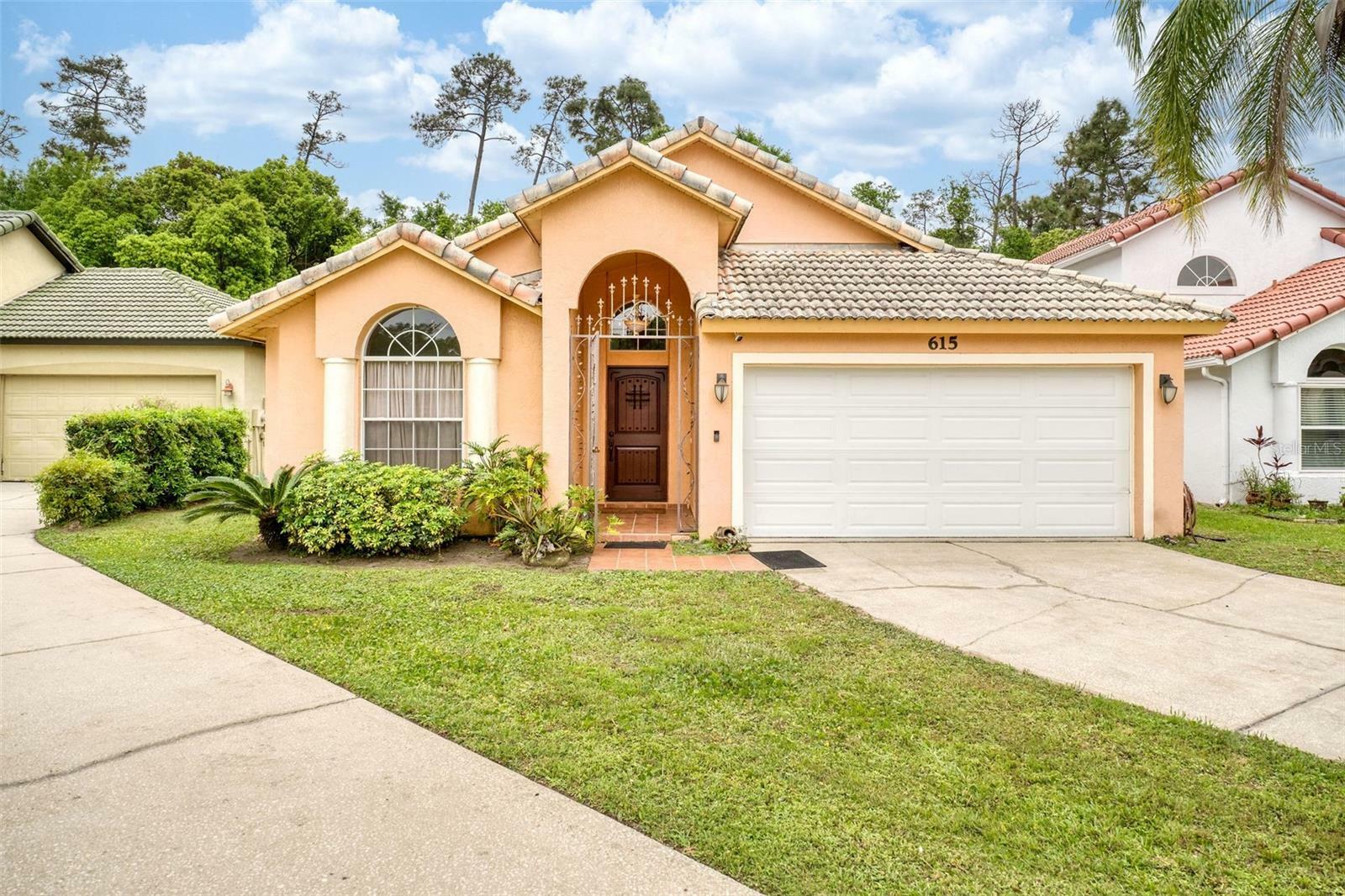 Property Photo:  615 Maple Forest Drive  FL 32825 