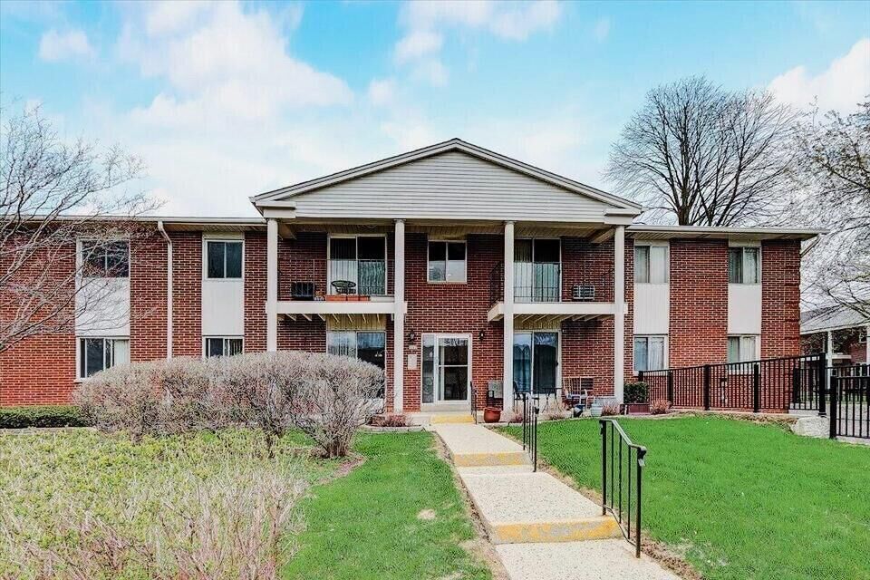 Property Photo:  6167 W Howard Ave 16  WI 53220 