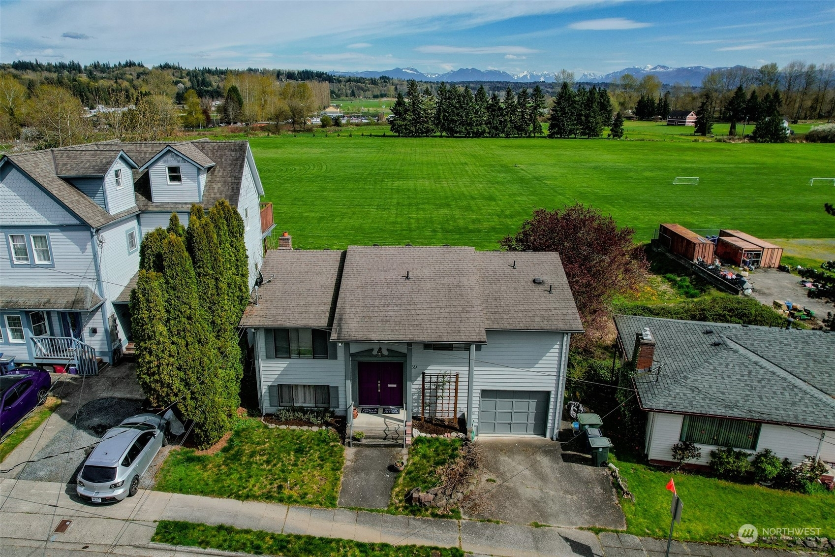 Property Photo:  59 Pine Avenue  WA 98290 