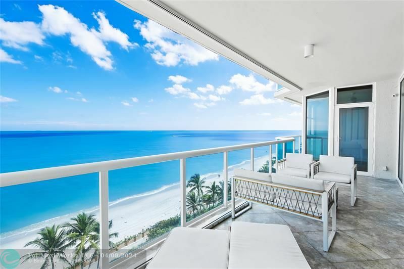 Property Photo:  6051 N Ocean Dr 807N  FL 33019 