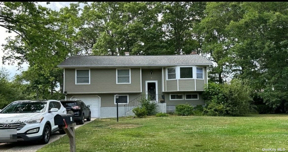 8 Reed Street  Smithtown NY 11788 photo