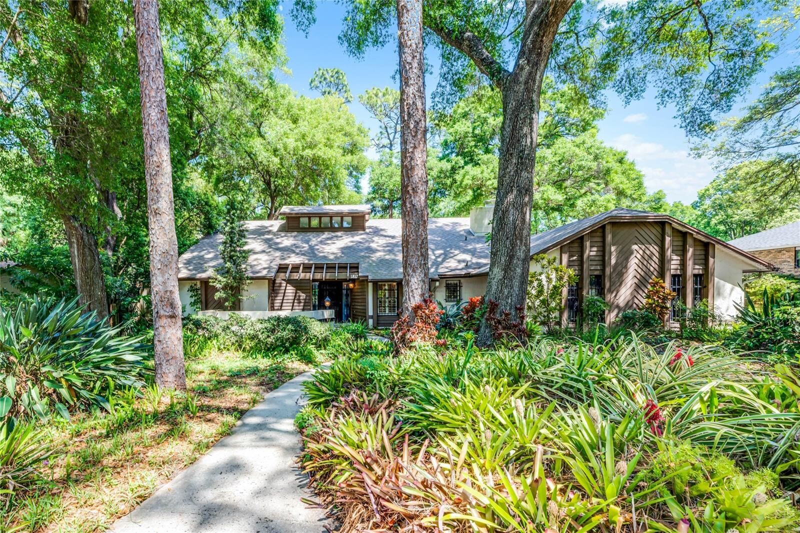 Property Photo:  1817 Bluff Oak Street  FL 32712 