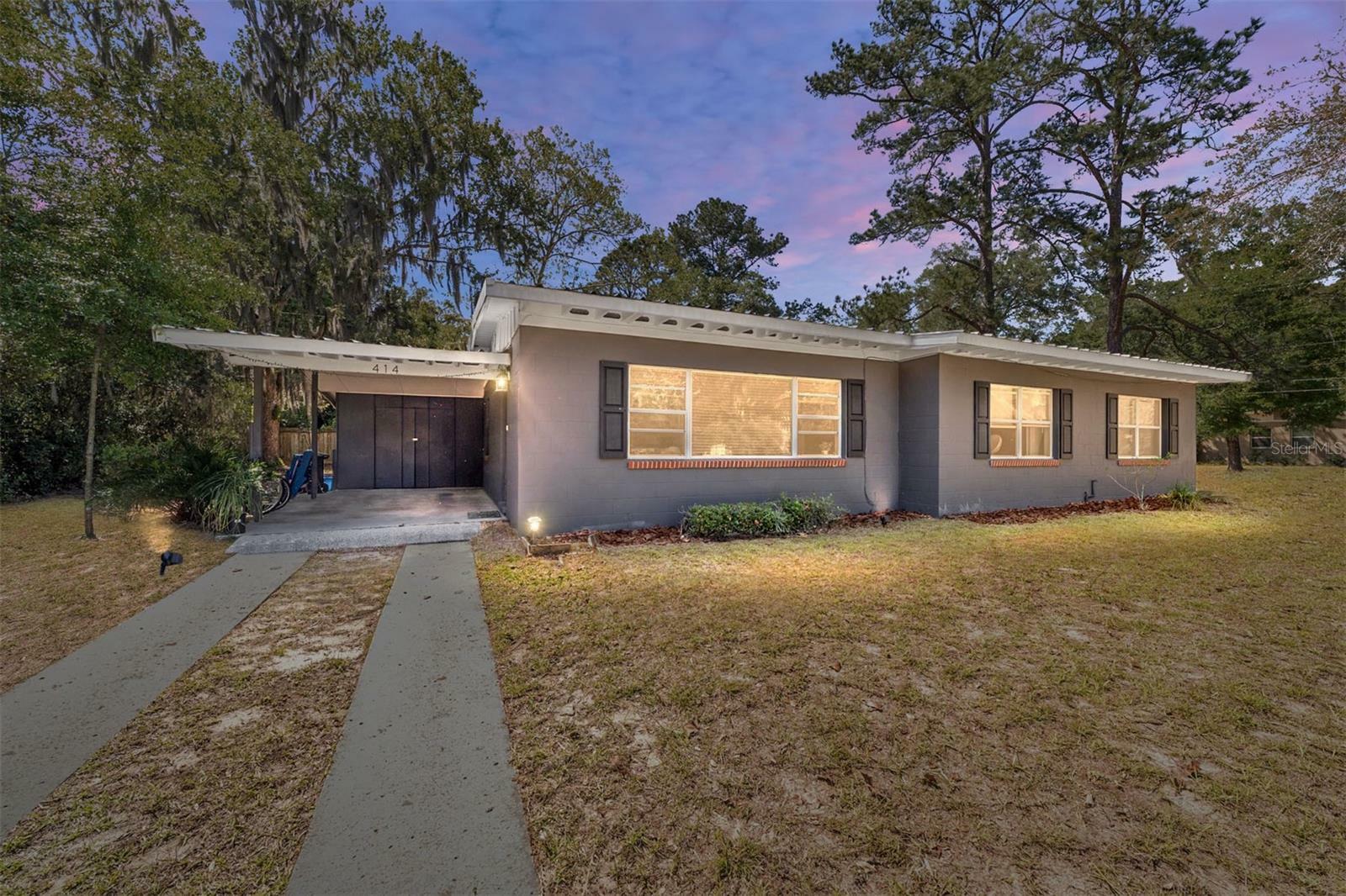 Property Photo:  414 NW 36th Terrace  FL 32607 
