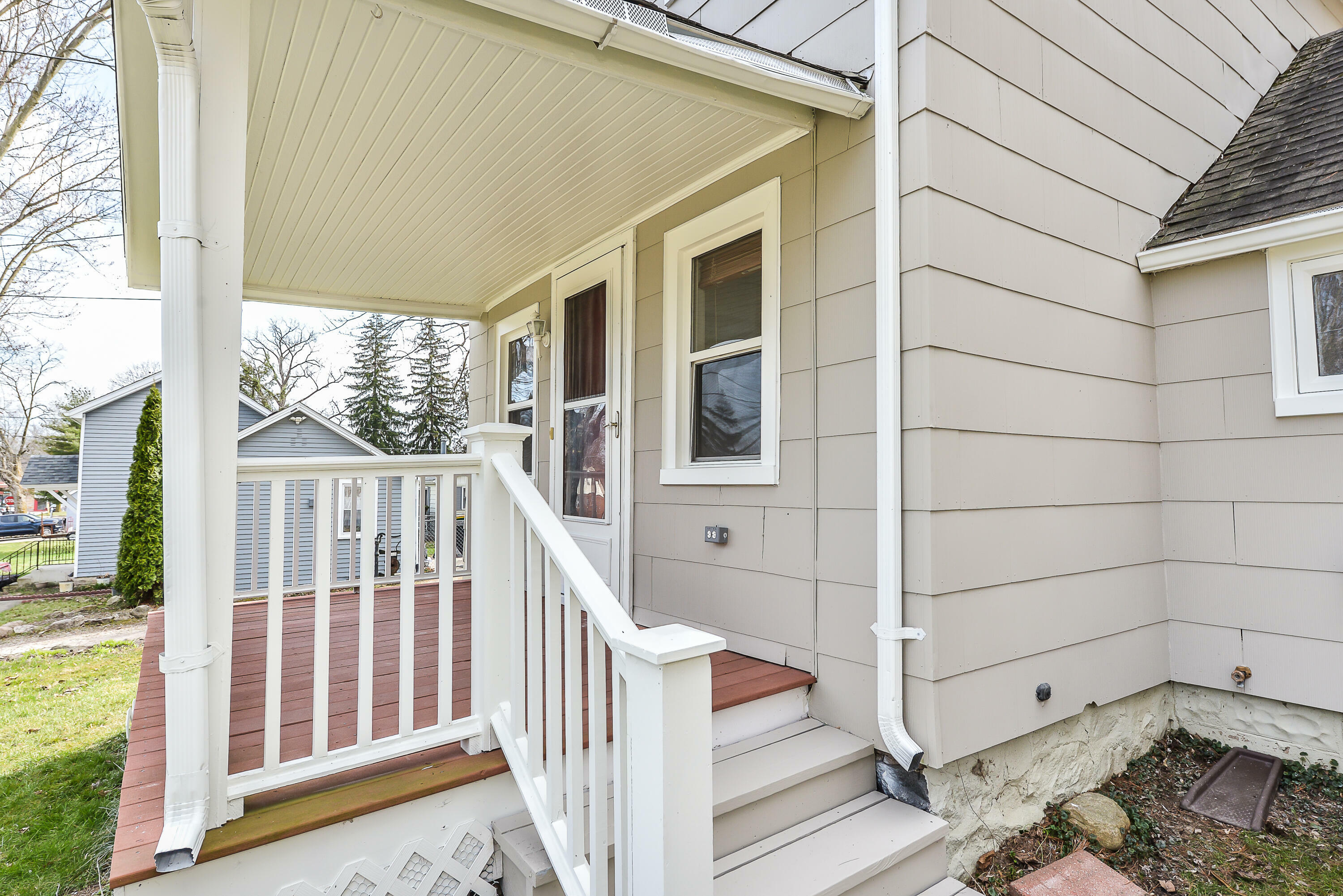 Property Photo:  159 Whitlock Street  MI 48176 