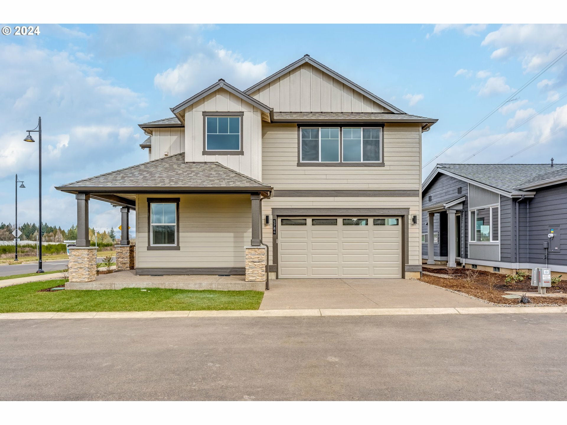 Property Photo: 5784 SE 77th OR 97123