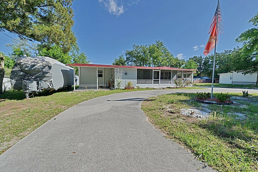 Property Photo:  2767 E Dawson Drive  FL 34453 