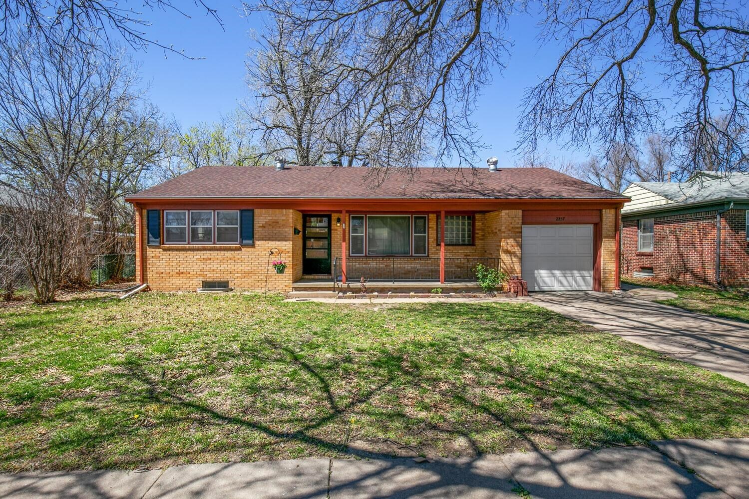 Property Photo:  2257 S Ridgewood Dr  KS 67218 