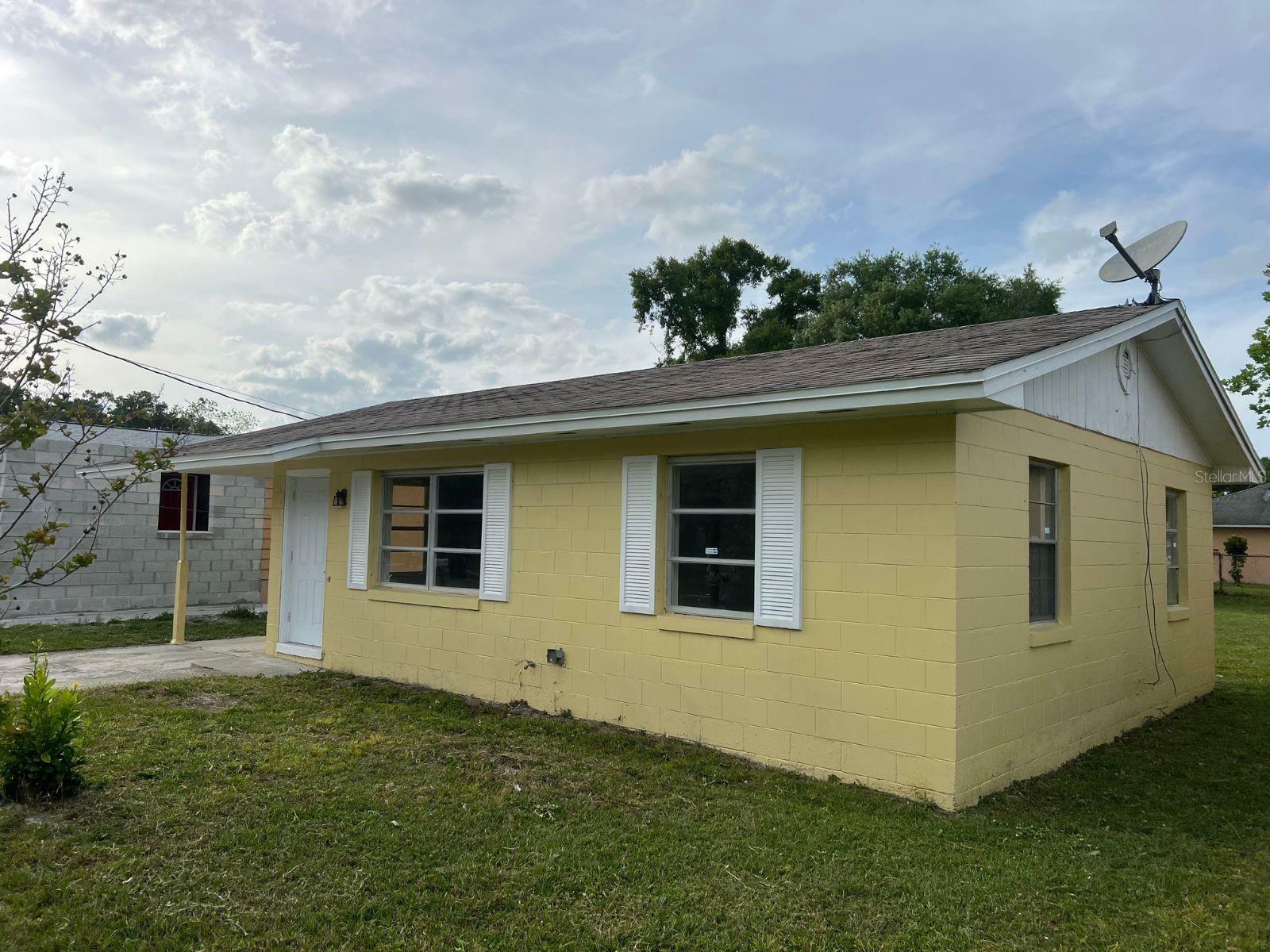 Property Photo:  4135 Raleigh Street  FL 32811 