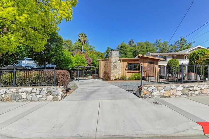 1258 High Street  Auburn CA 95603 photo