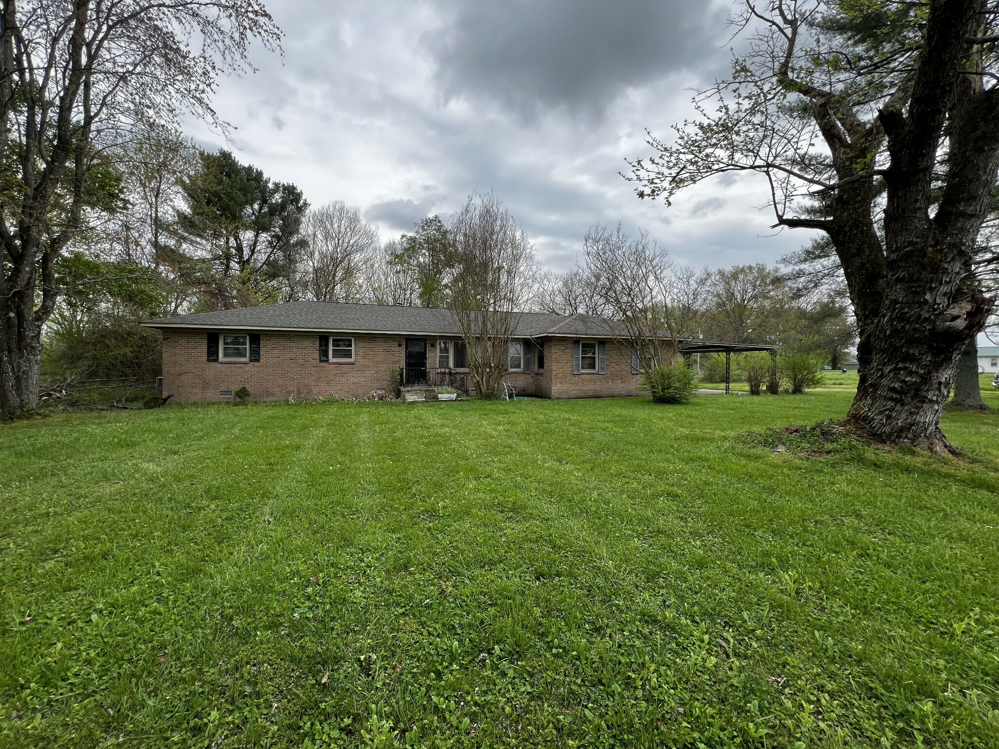 Property Photo:  477 Pocahontas Rd  TN 37357 