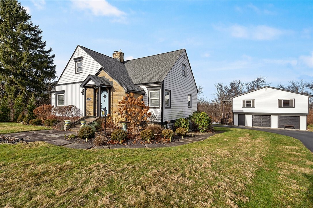Property Photo: 7762 Steubenville Pike 7760 PA 15071