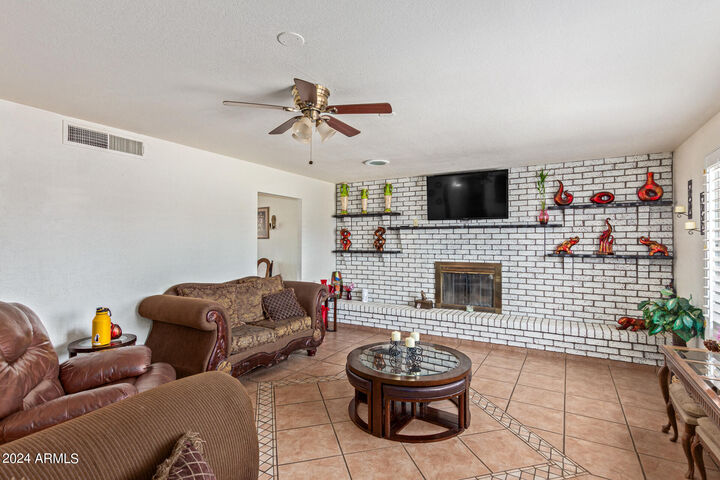 Property Photo:  4426 W Citrus Way  AZ 85301 