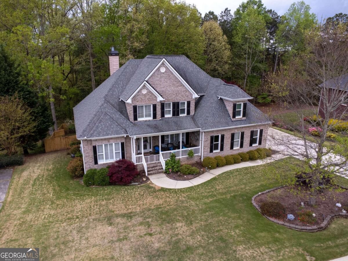 Property Photo: 916 Edgewater Drive GA 30052