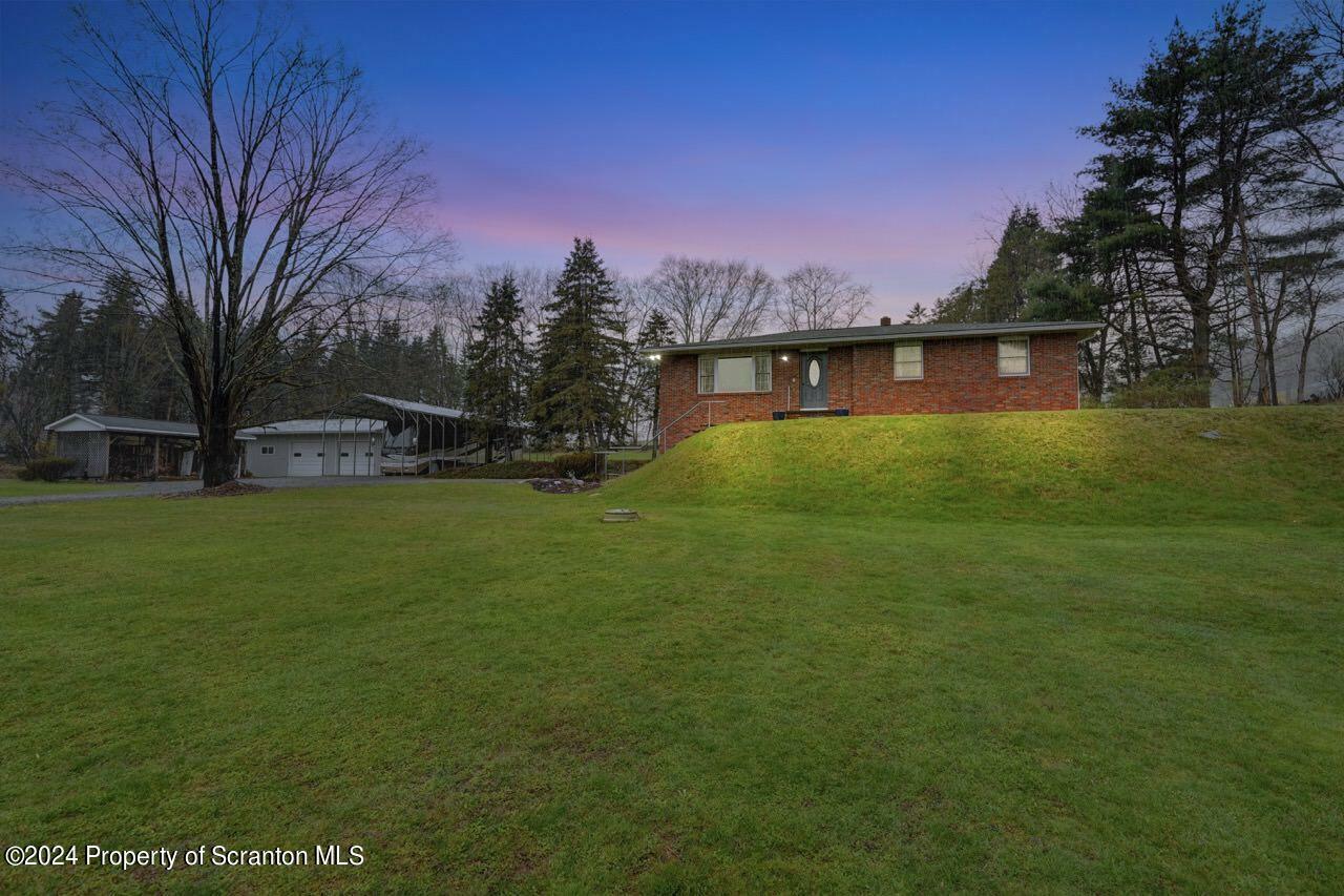 Property Photo:  325 Schoolhouse Hill Road  PA 18629 