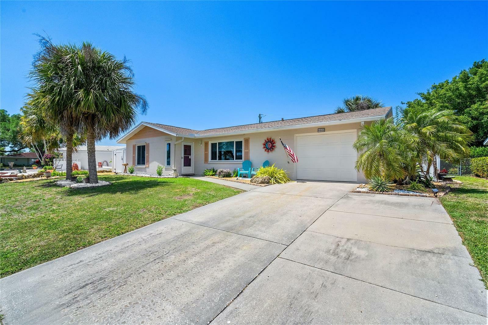 Property Photo:  6622 Keystone Drive  FL 34231 