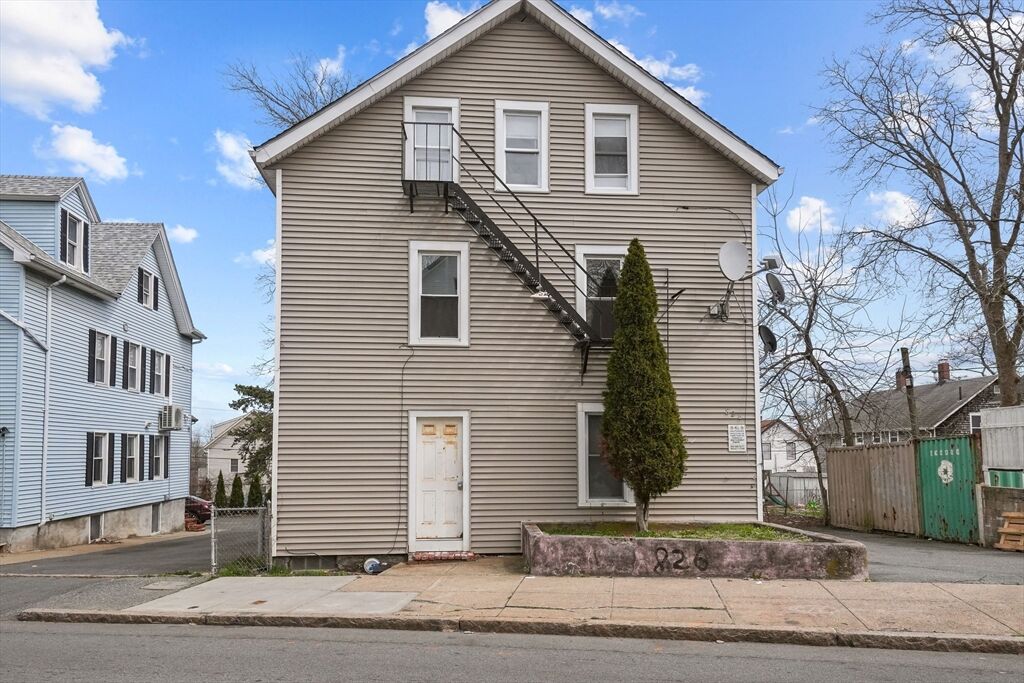 Property Photo: 826 County St MA 02740