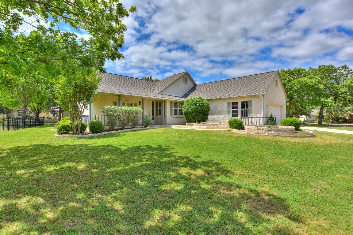 Property Photo:  123 Warbler Way  TX 78633 