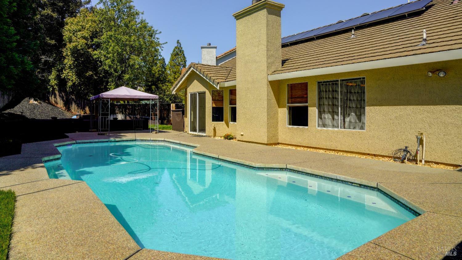 Property Photo: 642 Cougar Court CA 95688