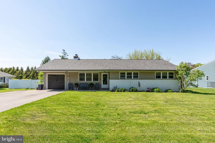 4145 Twynnwood  Lafayette Hill PA 19444 photo